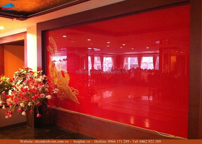 Kính ốp tường trang trí Kính ốp tường trang trí